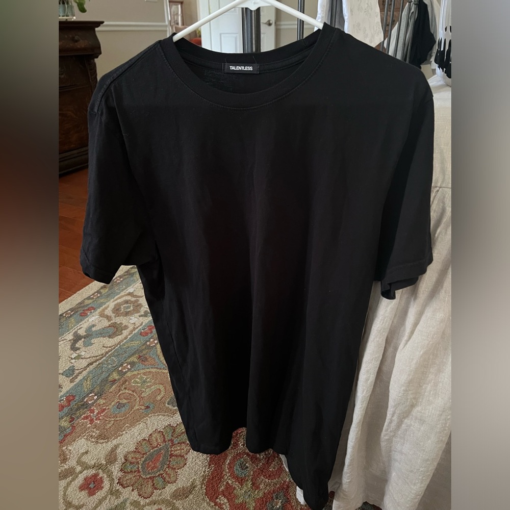 Black T-shirt